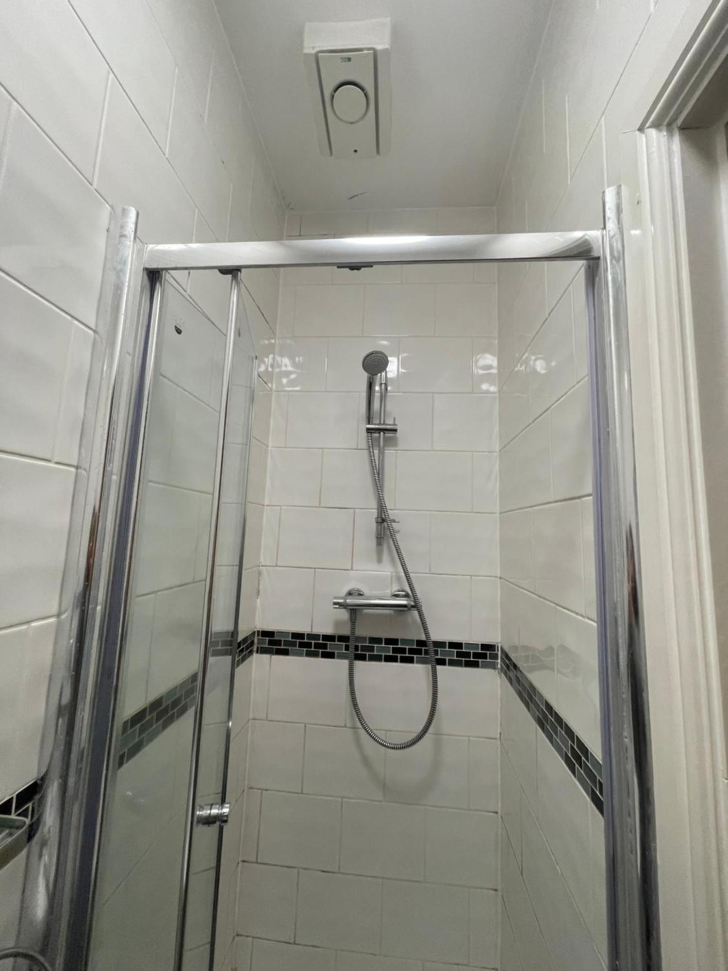Abbey Guest House มิลตันคีนส์ ภายนอก รูปภาพ