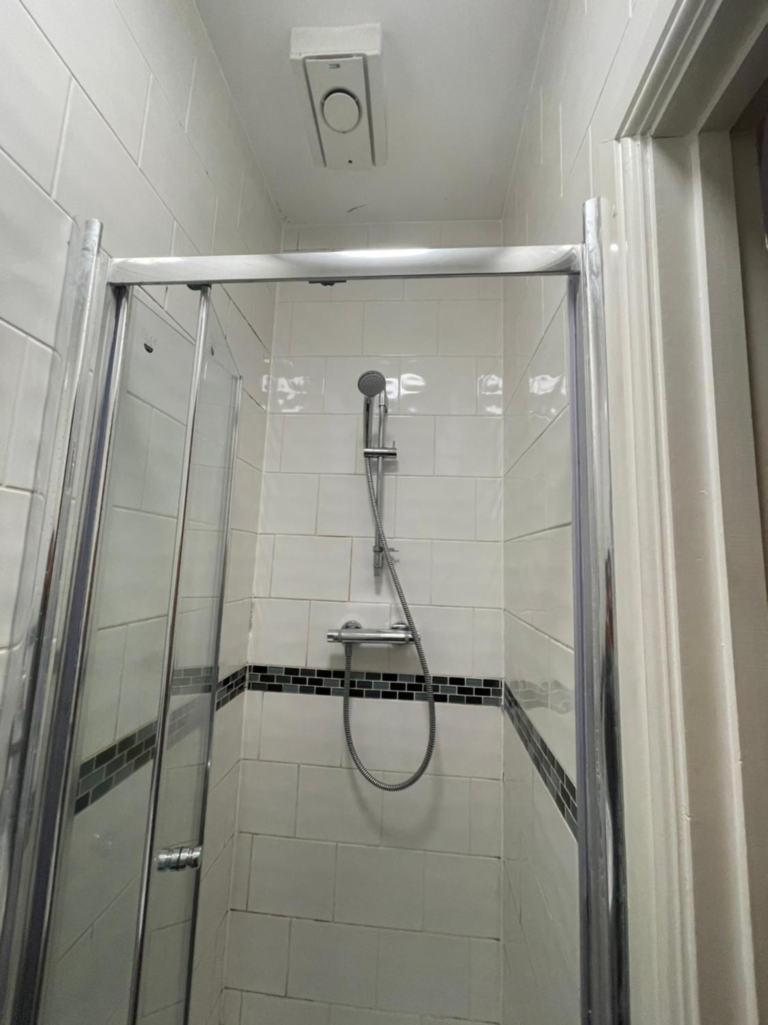 Abbey Guest House มิลตันคีนส์ ภายนอก รูปภาพ